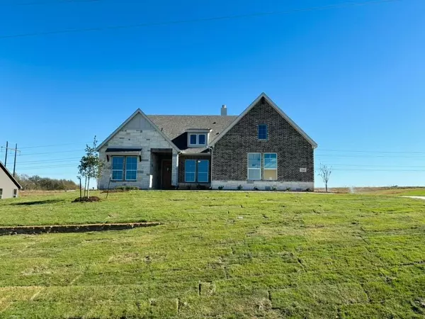 360 Big Bend Trail, Valley View, TX 76272