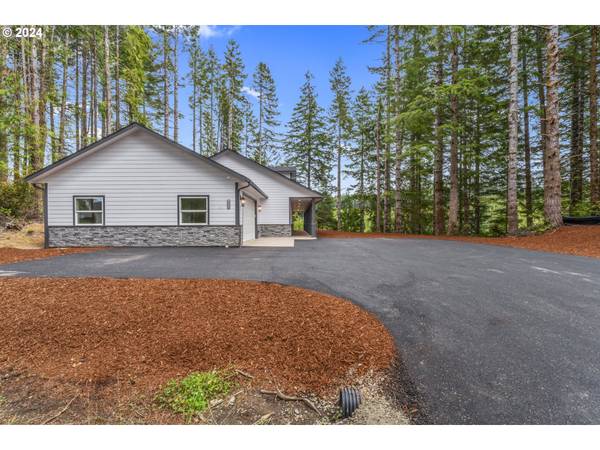 Florence, OR 97439,6018 LITTLE WOAHINK DR