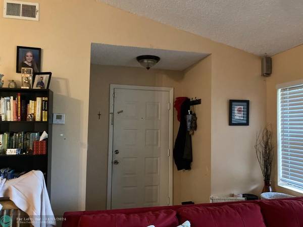 Sunrise, FL 33322,9999 W Summerbreeze Dr  #108