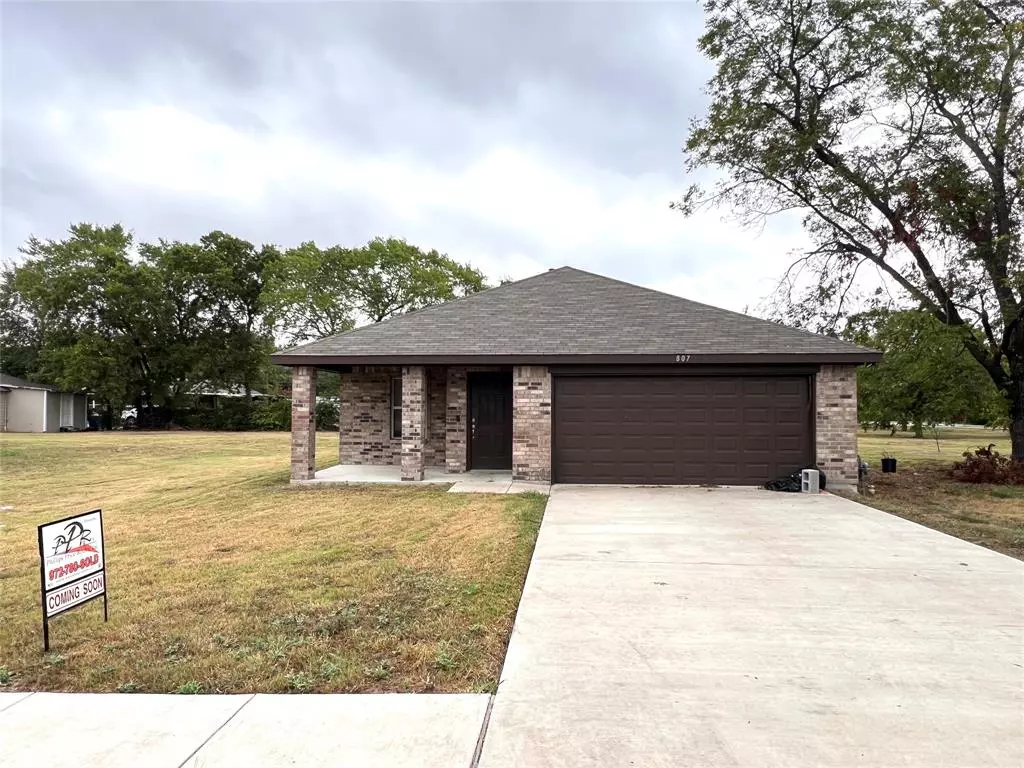 Forney, TX 75126,807 E Buffalo Street