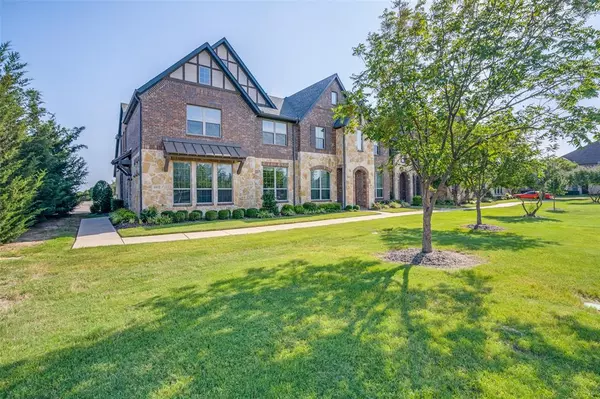 4694 Rhett Lane #E, Carrollton, TX 75010