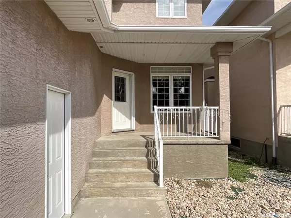 Regina, SK S4V 1E7,4022 Cumberland ROAD E