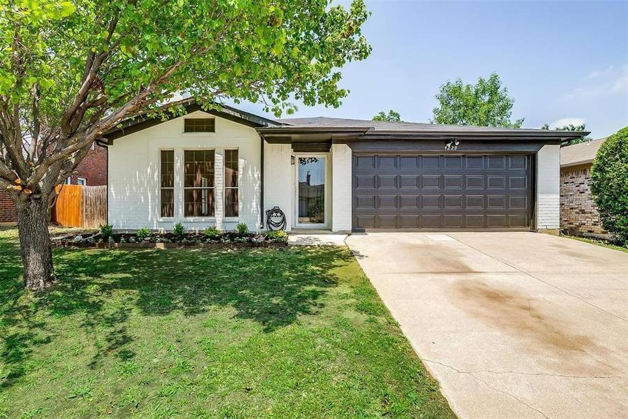 4229 Fernleaf Drive, Fort Worth, TX 76137