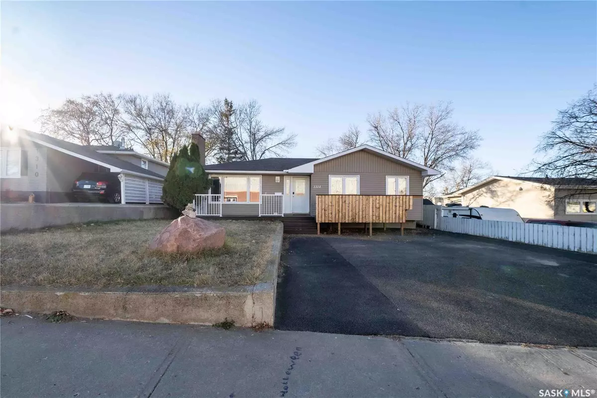 Moose Jaw, SK S6H 3W2,1314 Henleaze AVENUE