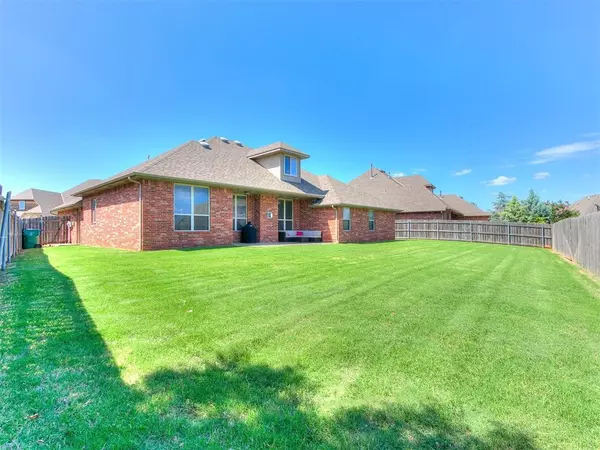 Edmond, OK 73012,1532 NW 174th Circle