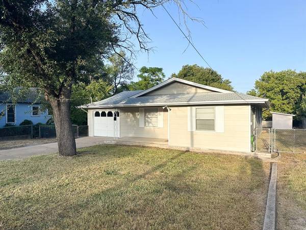 306 Fennimore Street, Gatesville, TX 76528