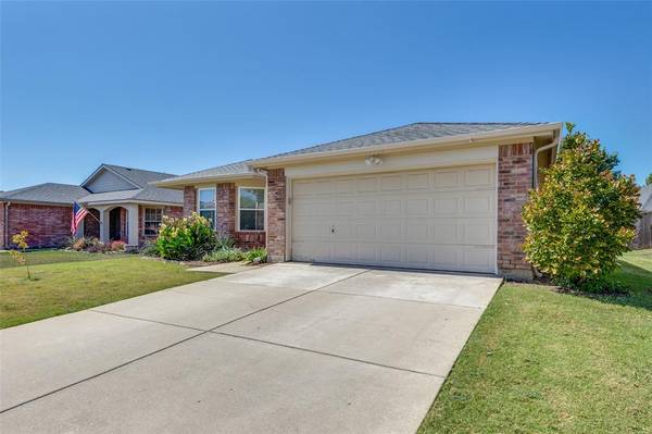 229 Hilltop Drive, Justin, TX 76247