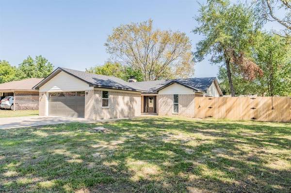 1024 Georgia Street, Sulphur Springs, TX 75482