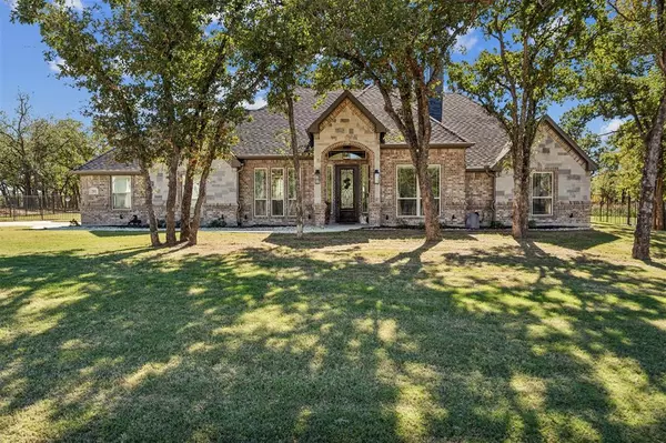 703 Winkler Way, Springtown, TX 76082