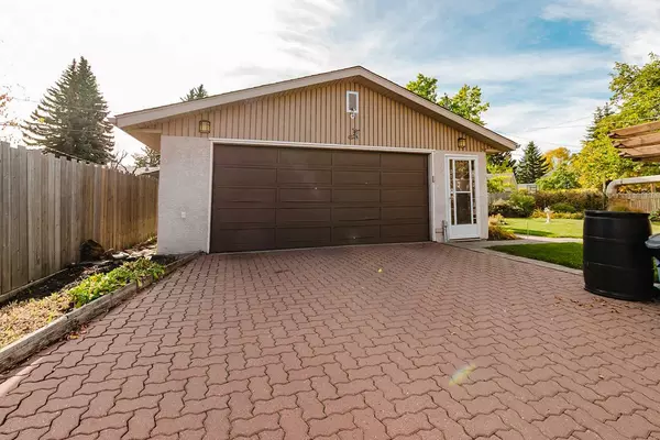 Red Deer, AB T4N 0P6,4529 35 Street Crescent