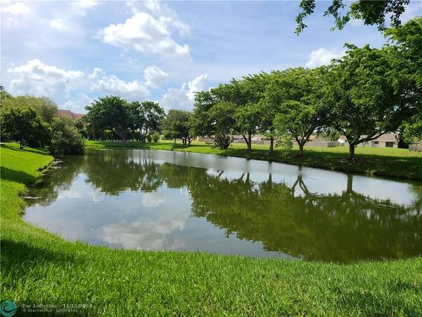 Sunrise, FL 33322,9999 Summerbreeze Dr  #1014