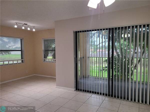 Sunrise, FL 33322,9999 Summerbreeze Dr  #1014