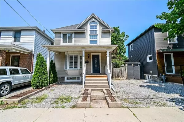 139 Pleasant AVE, St. Catharines, ON L2R 1Y3