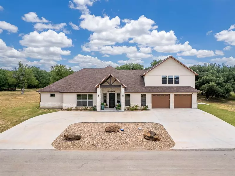 7334 Feather Bay Boulevard, Brownwood, TX 76801