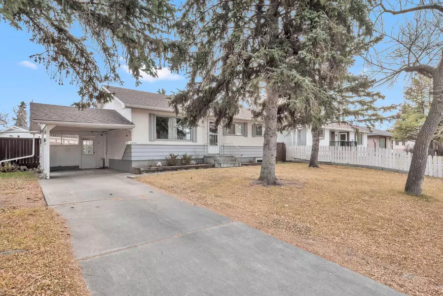 2442 Elmwood DR Southeast, Calgary, AB T2B 1T3