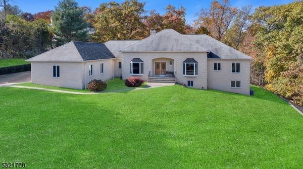 1 High Mountain Trl, Lincoln Park Boro, NJ 07035