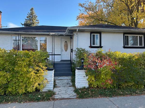 369 Patricia AVE, Toronto C07, ON M2R 2W3