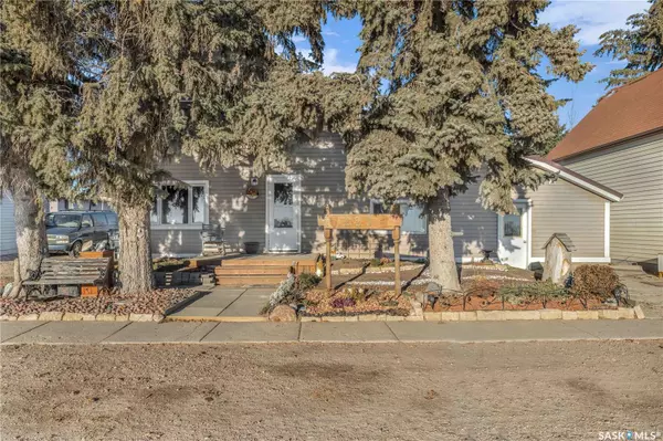 223 Railway AVENUE, Vibank, SK S0G 4Y0