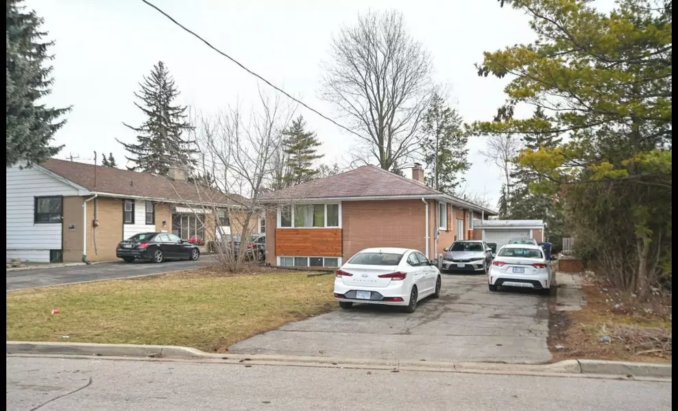 17 Dobbin RD #BSMT, Toronto E05, ON M1T 1C3