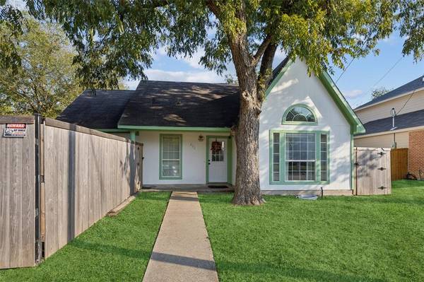 402 Chappell Street, Terrell, TX 75160