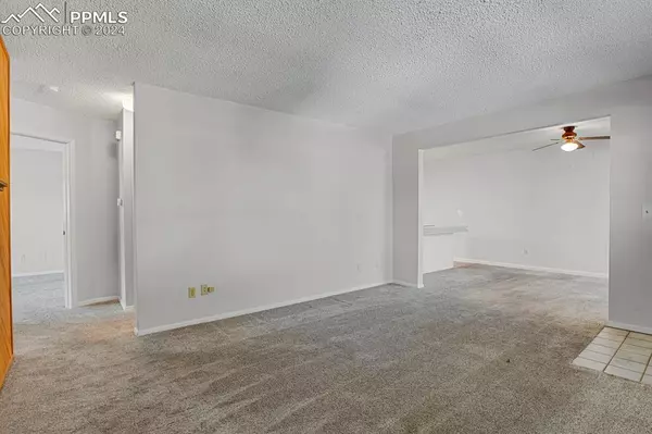 Colorado Springs, CO 80918,6142 Lehman DR