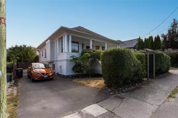 Saanich, BC V8R 2L3,1817 Haultain St