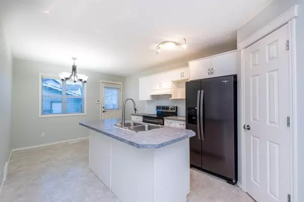 Calgary, AB T3J 4M6,18 saddlemead Close Northeast