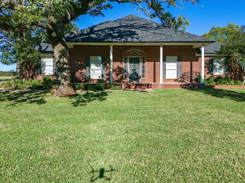 3571 Upper Montague Road, Bowie, TX 76230