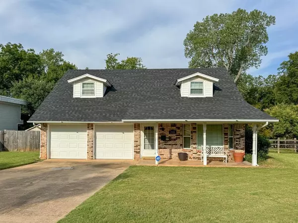 2928 Woodview Drive, Norman, OK 73071