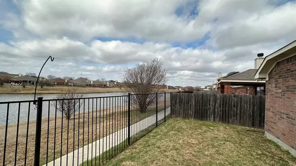 Arlington, TX 76002,7410 Lake Front Trail