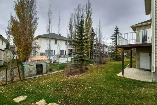 Chestermere, AB T1X 1S7,144 Cove Rise