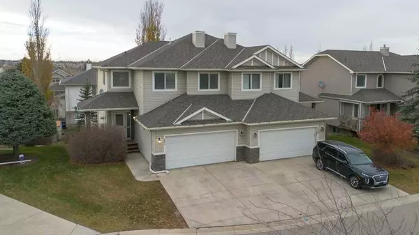 Chestermere, AB T1X 1S7,144 Cove Rise