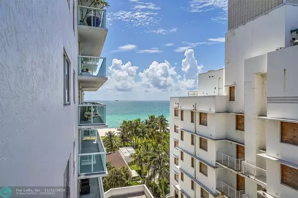 Miami Beach, FL 33140,2457 Collins Ave  #1006