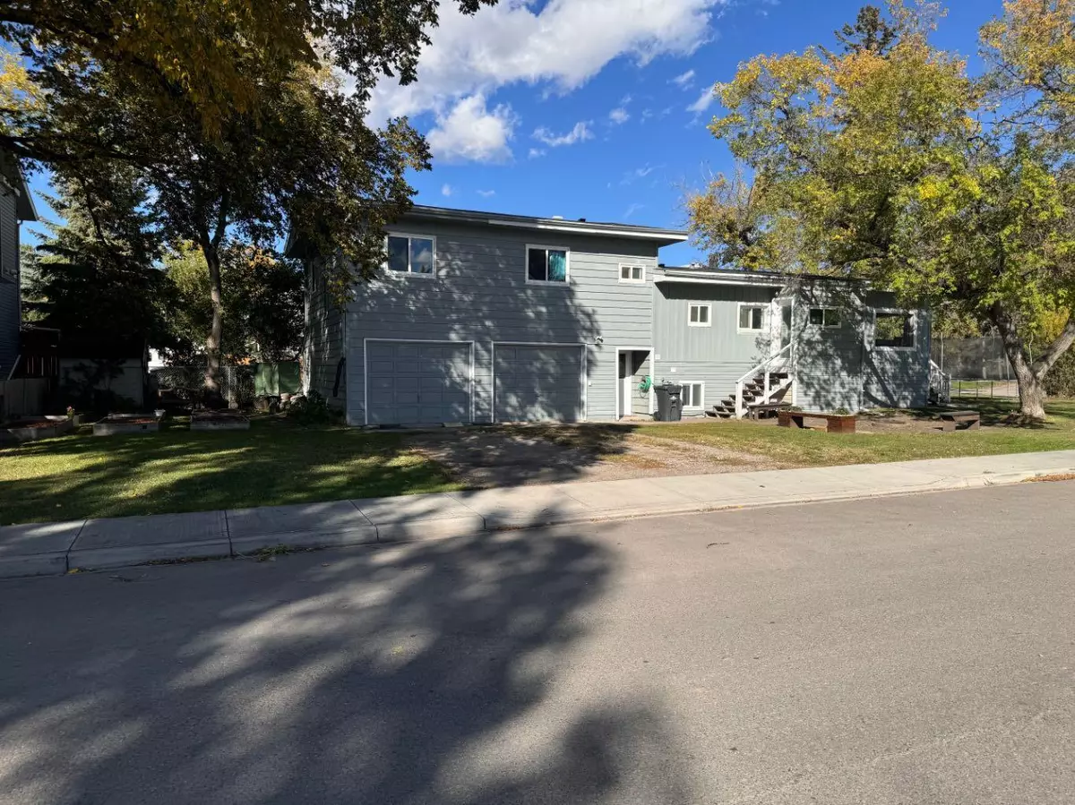 High River, AB T1V 1G8,419 2nd ST SE