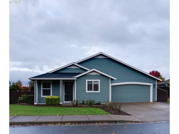 672 N COOLIDGE ST, Carlton, OR 97111