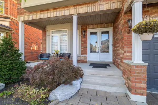 Mississauga, ON L5W 1P3,6844 Golden Hills WAY