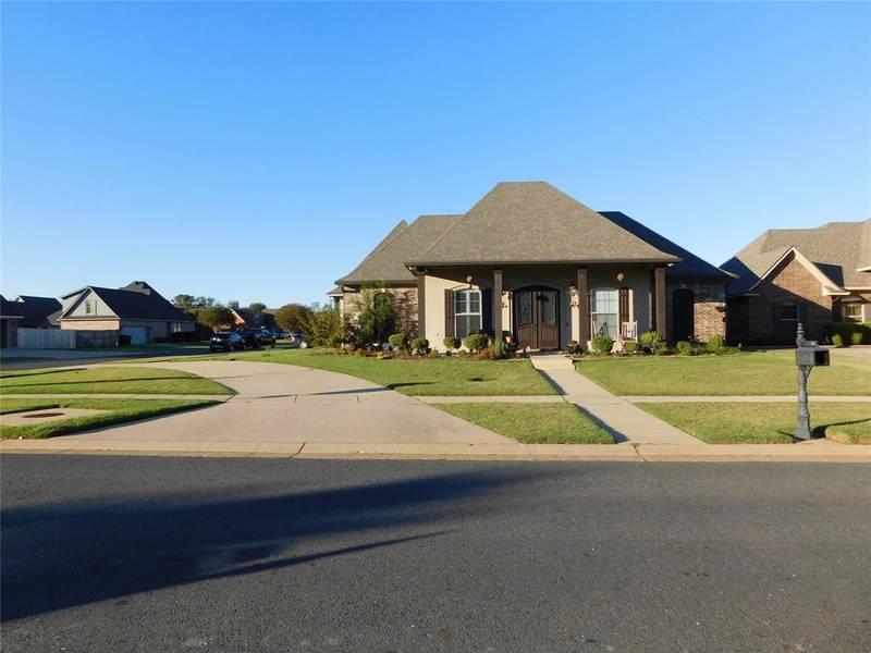 786 Hackberry Drive, Bossier City, LA 71111