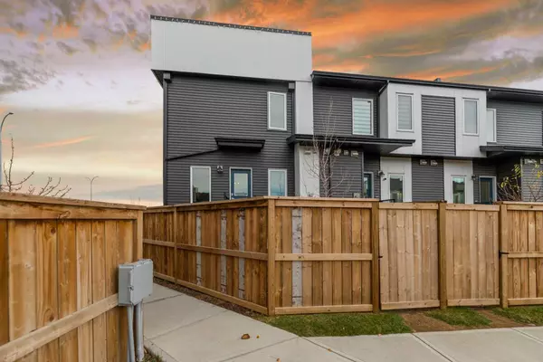 Calgary, AB T3M 3H1,460 Seton CIR SE