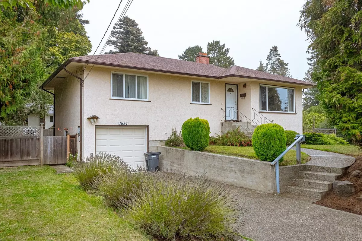 Saanich, BC V8N 2N9,1834 Penshurst Rd