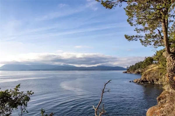 Pender Island, BC V0N 2M2,2701 Yawl Lane