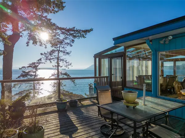 Pender Island, BC V0N 2M2,2701 Yawl Lane