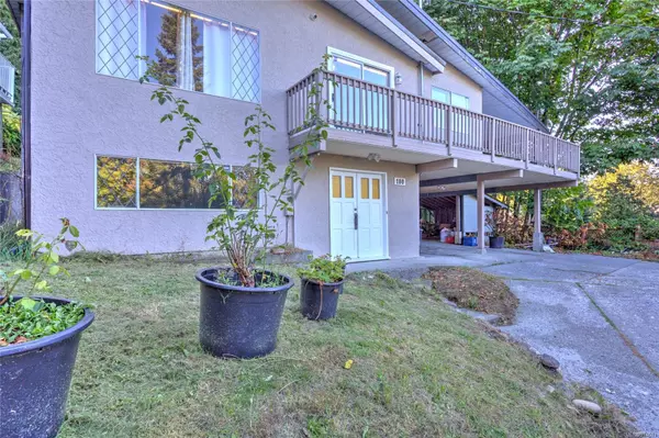 Ladysmith, BC V9G 1T7,180 Arbutus Cres