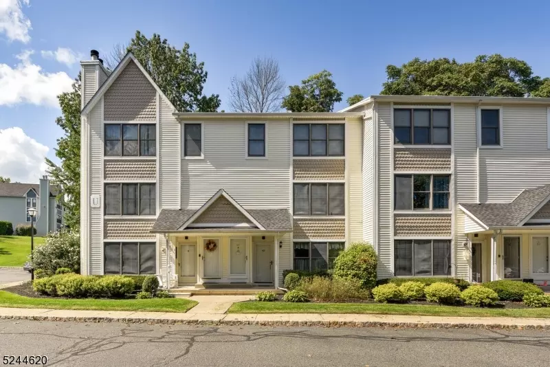 40 Portsmouth Ct #40, Hamburg Boro, NJ 07419