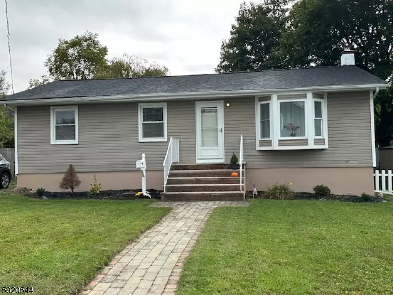 39 N Clark St, Ogdensburg Boro, NJ 07439