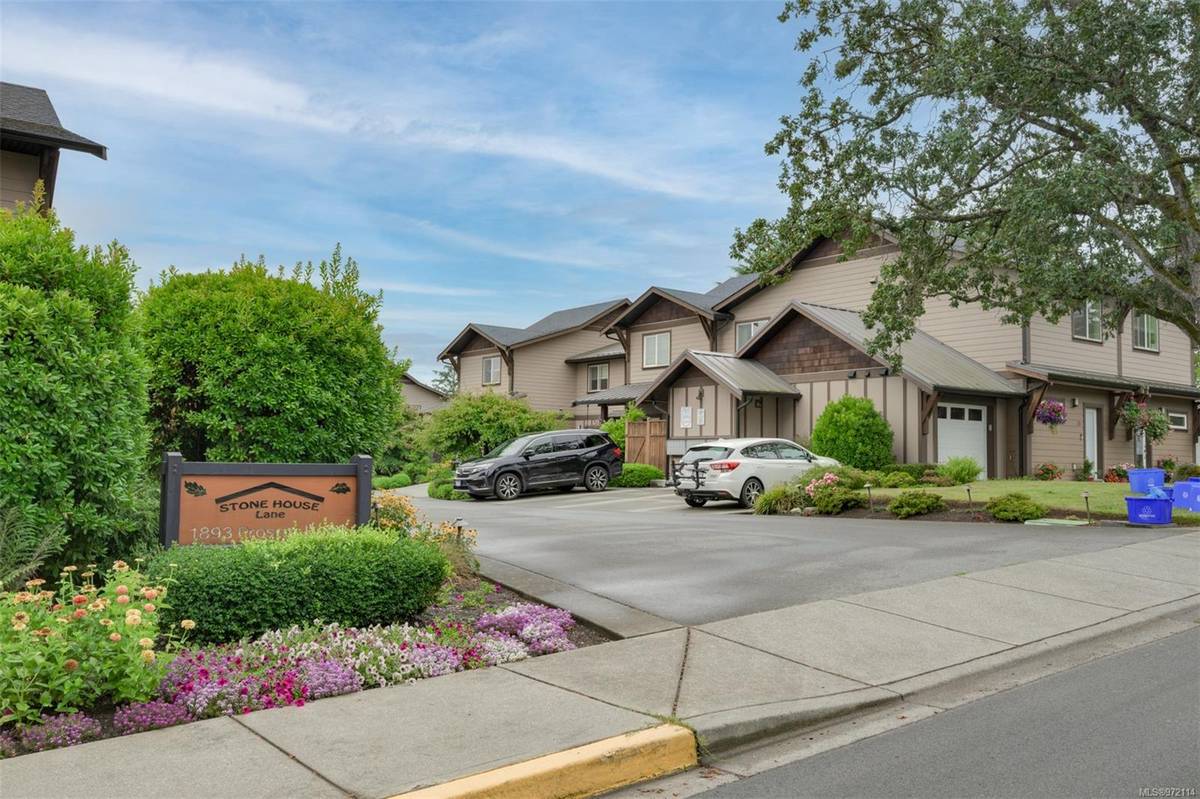 Central Saanich, BC V8M 1N4,1893 Prosser Rd #12