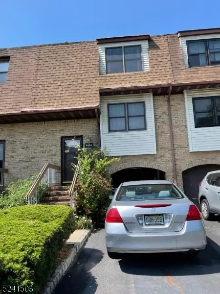 North Brunswick Twp., NJ 08902,6304 N Oaks Blvd #6304