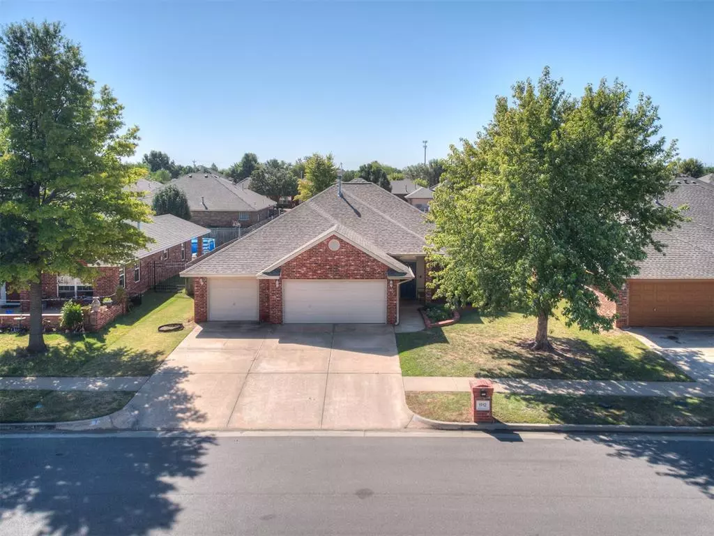 Edmond, OK 73012,1912 NW 174th Street