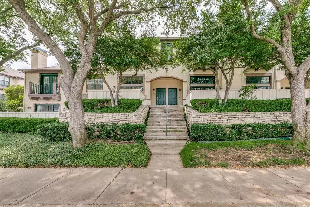 Dallas, TX 75230,5950 Lindenshire Lane #402