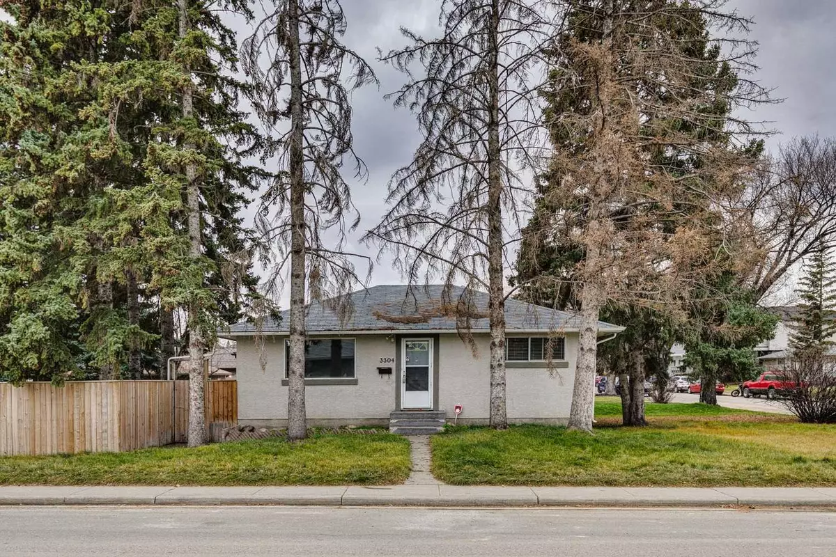 Calgary, AB T3E 3M6,3304 42 ST SW