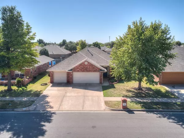 1912 NW 174th Street, Edmond, OK 73012